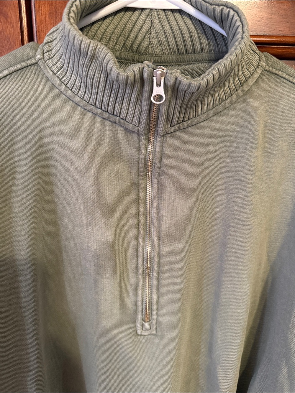 Aerie Women’s Zip-Up Sweatshirt in Olive Green, XL - Picture 3 of 5